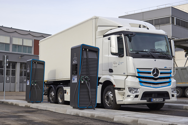Volvo Group And Daimler Truck AG To Commercialize Fuel Cell Systems