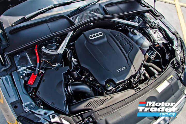 Engine compartment image of the Audi A5 Sportback sport 2.0 TFSI quattro
