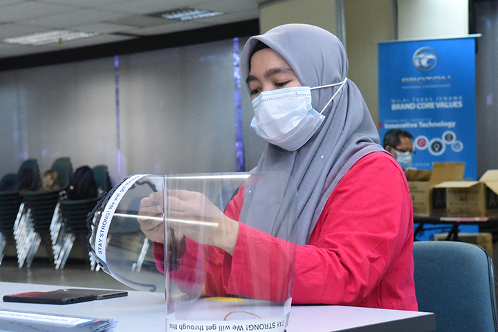 Proton Delivered 8,000 Face Shields To Medical Frontliners